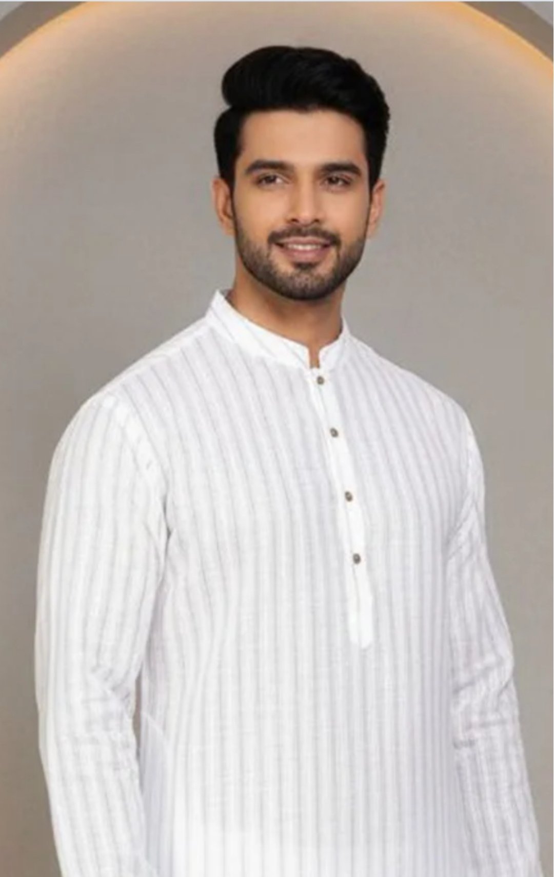 ₹364 – JUGG JUGG JEEYO Men Striped Thread Work Kurta | 50% OFF